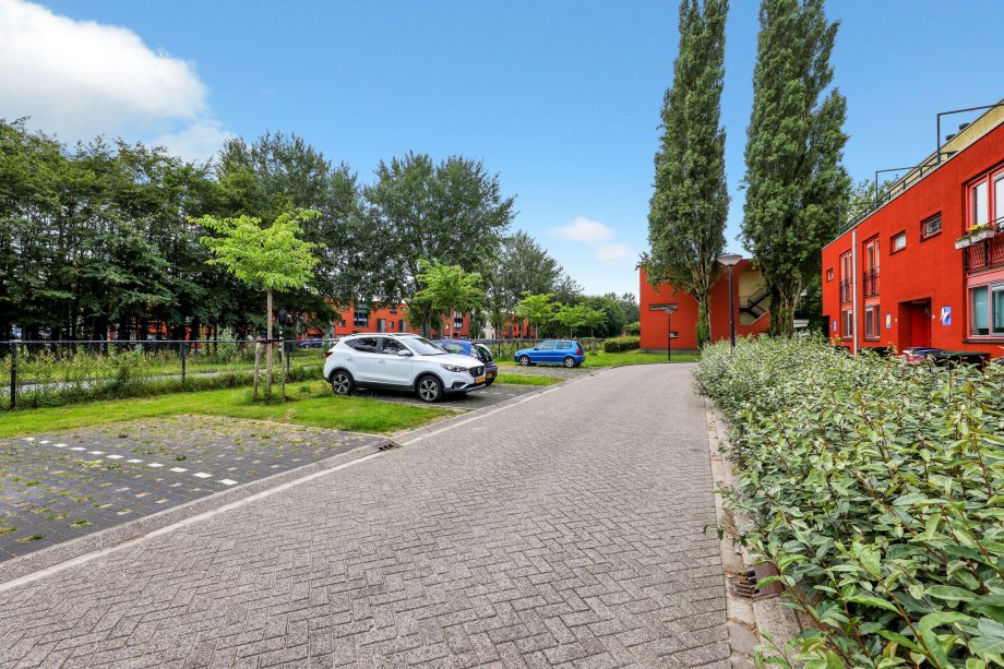 73854322_10-Parkeergelegenheid-01.jpg